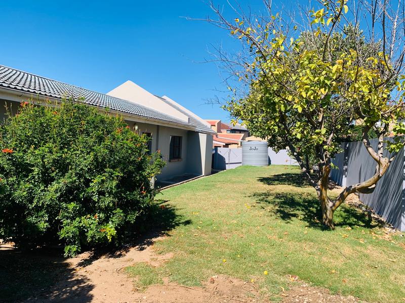 3 Bedroom Property for Sale in Wavecrest Eastern Cape